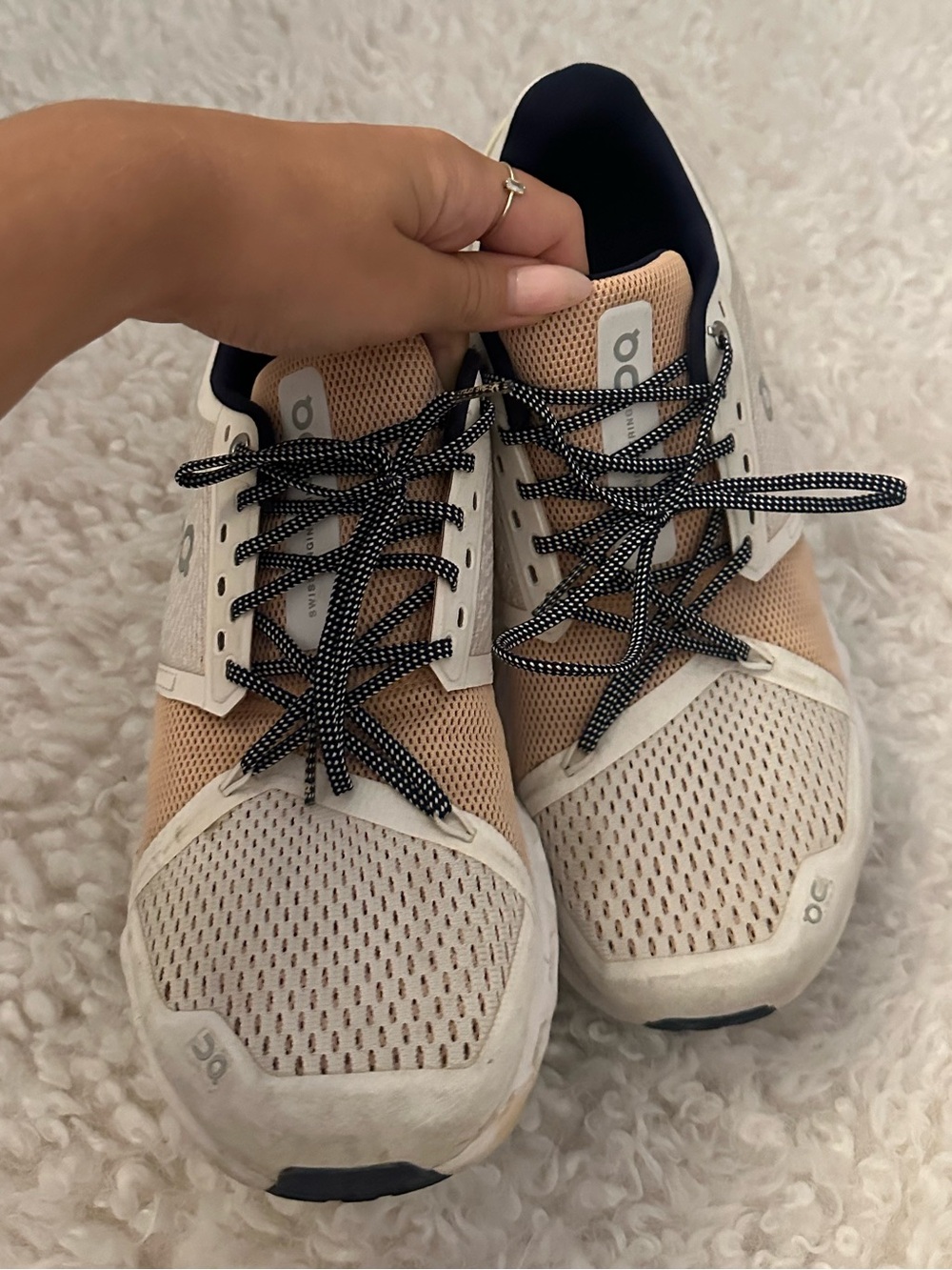 On-Cloud Sneaker